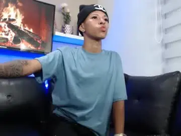 Chaturbate Watch Live Sex Cams of tessachains
