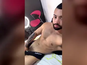 Chaturbate Best live sex cam show of kyle_collinz