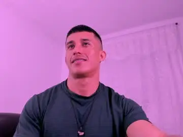 Chaturbate Free Live Porn of muscle_man07