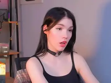 Chaturbate Live Sex Cam of sophie_nomenal_