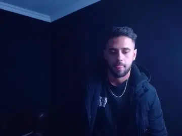 Chaturbate Best live sex cam show of axelwaylon
