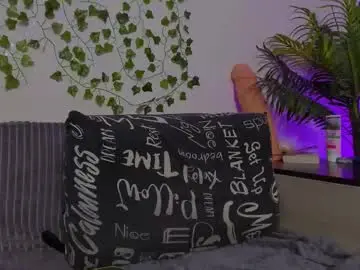 Chaturbate Live Sex Cam of bravo_maestro