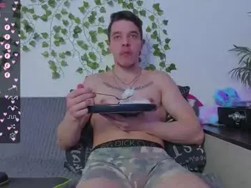 Chaturbate Sex Cam of bravo_maestro