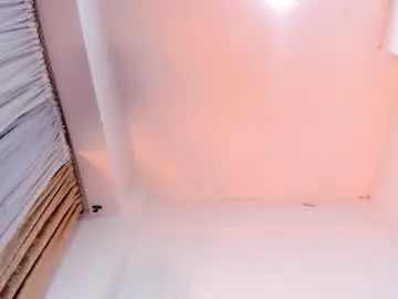 Chaturbate Watch Live Sex Cams of emmasaintt