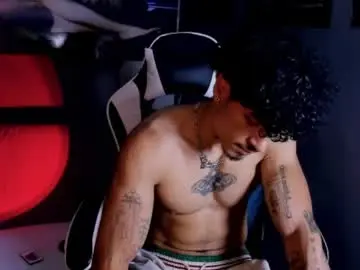 Chaturbate Adult Video Chat of thomas_fit1