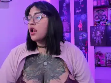 Chaturbate Free Porn Cam of alicebrinck