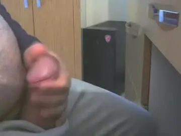 Chaturbate Live Sex Cam of engin_83