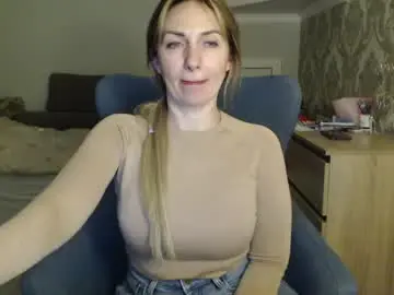 Chaturbate Live Sex Cam of mallinia