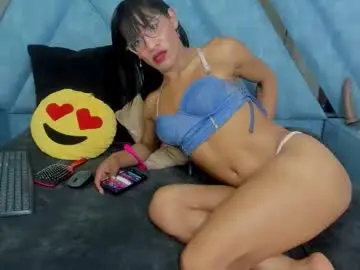 Chaturbate Adult Webcams of aura_love69