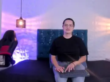 Chaturbate Live Sex Cam of samantha_foxyy