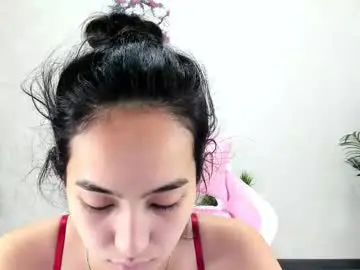 Chaturbate Best live sex cam show of kira_lilian