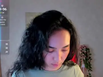 Chaturbate Adult Video Chat of kira_lilian