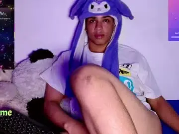 Chaturbate Live Porn of santiago_foxx
