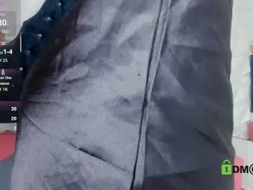 Chaturbate Live Sex Cam of _mia_milf_