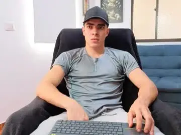 Chaturbate Sex Chat of ethangreey1