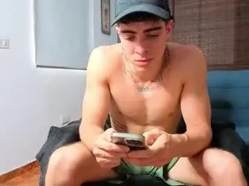 Chaturbate Best live sex cam show of ethangreey1