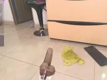 Chaturbate Adult Video Chat of eylend_lisboa_