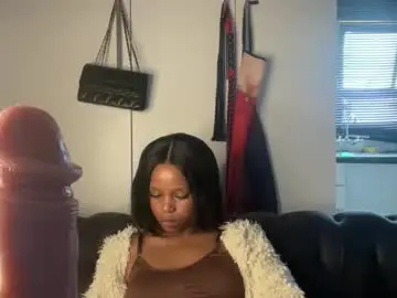 Chaturbate Live Sex Cam of sexyasszeeee