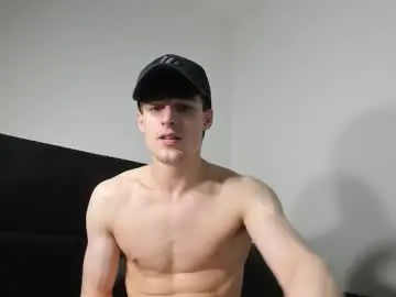 Chaturbate Free Live Porn of skinnyguywithbigd