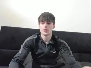 Chaturbate Sex Cam of skinnyguywithbigd