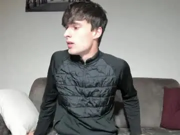Chaturbate Live Porn of skinnyguywithbigd