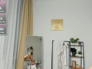 Chaturbate Best live sex cam show of glossybabe_