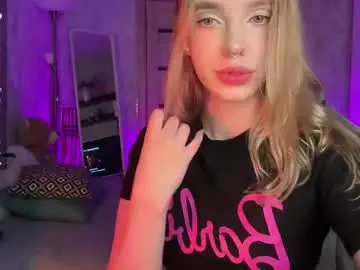 Chaturbate Live Sex Cam of itsevedarkside_