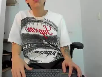 Chaturbate Live Sex Cam of thomas__brandd1