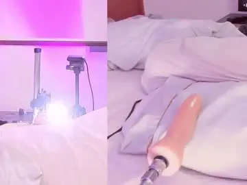 Chaturbate Nude Webcam of _lil_nickie