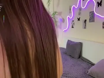 Chaturbate Live Sex Cam of heavenmoth