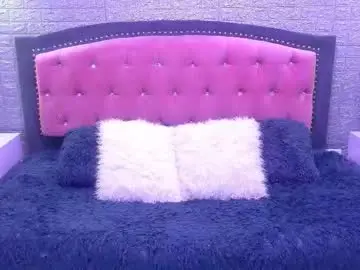 Chaturbate Live Sex Cam of natalie_loffreda