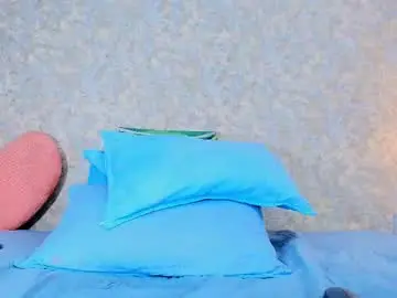 Chaturbate Free Porn Cam of sharlott_kiss