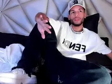 Chaturbate Live Porn of thiagoferreti_