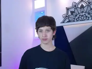 Chaturbate Free Porn Cam of emmo_boy