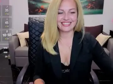 Chaturbate Live Porn of mira_whitme