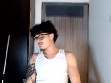 Chaturbate Live Sex Cam of sammytop22
