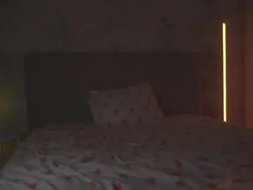 Chaturbate Live Sex Cam of agent_blonde