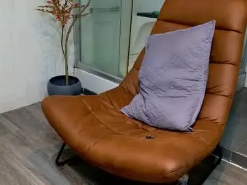 Chaturbate Live Sex Cam of enzo_steel