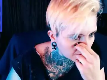 Chaturbate Live Porn of ftmblueyes