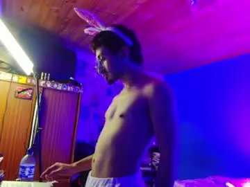 Chaturbate Watch Live Sex Cams of dennis_moons