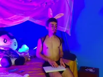 Chaturbate Best live sex cam show of dennis_moons