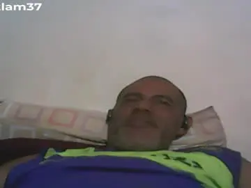 Chaturbate Free Porn Cam of retlam37