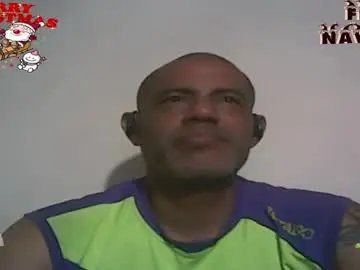 Chaturbate Live Sex Cam of retlam37