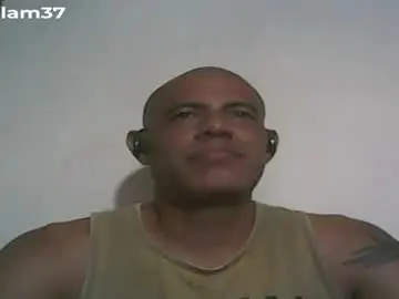 Chaturbate Live Porn of retlam37