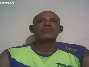 Chaturbate Sex Cam of retlam37