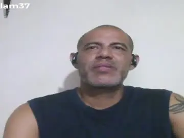 Chaturbate Sex Chat of retlam37