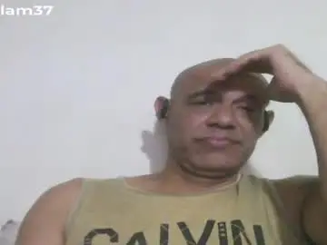 Chaturbate Live Sex Cam of retlam37