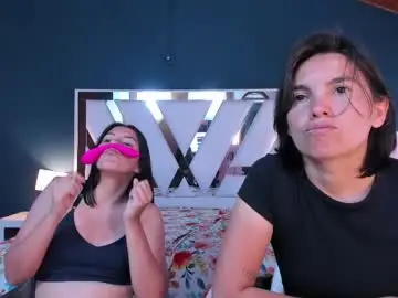 Chaturbate Live Sex of emily_and_soffy