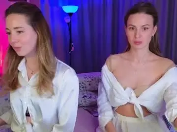 Chaturbate Live Sex Cam of emmi_rosee