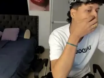 Chaturbate Free Live Porn of master_billy1